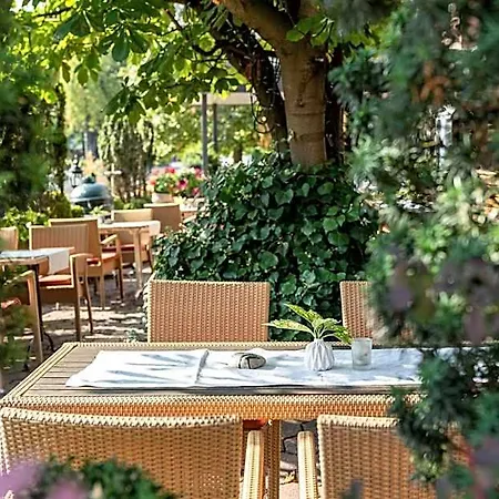 Poeker Меппен